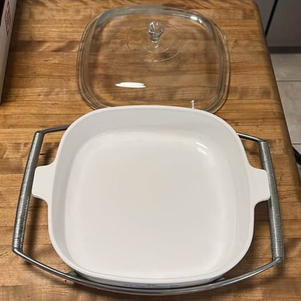 Vintage Corning Ware Blue Cornflower Casserole Dish with Lid and Silver Cradle - Picture 3 of 7